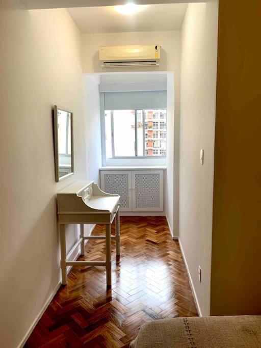 Apto De Copacabana Na Barao Apartment