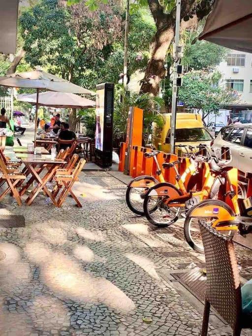 Apto De Copacabana Na Barao * Rio de Janeiro